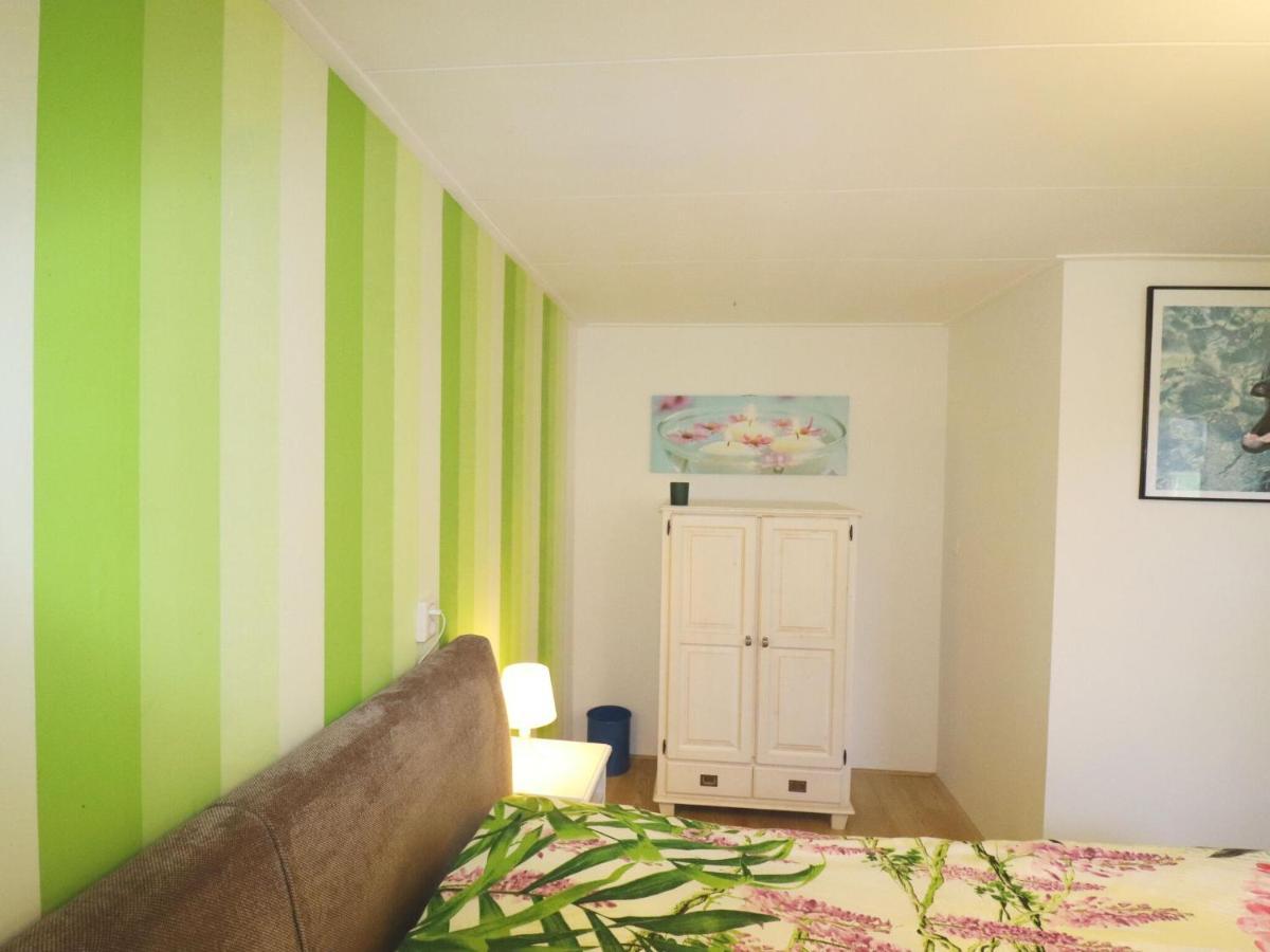 Fine Holiday Home In Donkerbroek Екстериор снимка