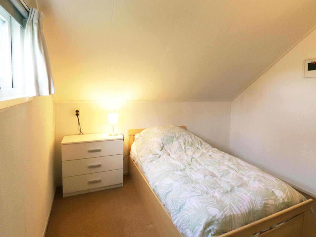 Fine Holiday Home In Donkerbroek Екстериор снимка