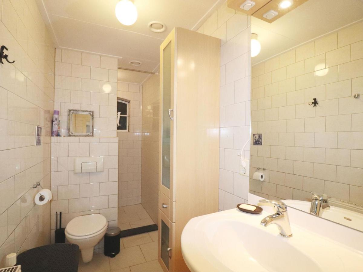Fine Holiday Home In Donkerbroek Екстериор снимка